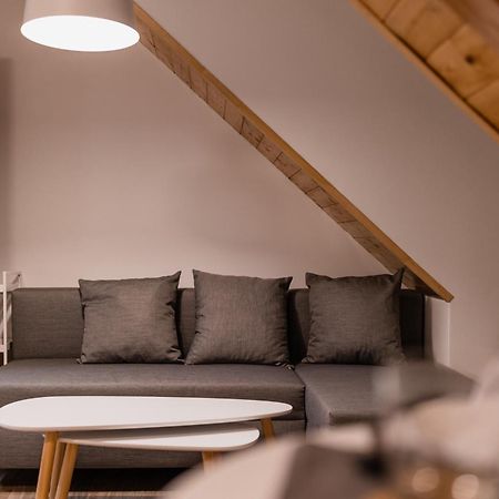 Romanticky Loft Parking U Hlavniho Nadrazi ออลอโมตซ์ ภายนอก รูปภาพ