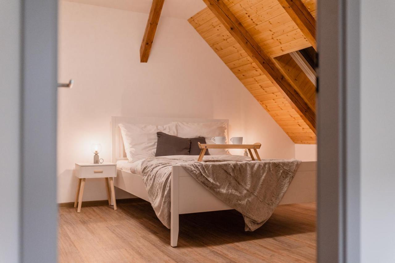 Romanticky Loft Parking U Hlavniho Nadrazi ออลอโมตซ์ ภายนอก รูปภาพ