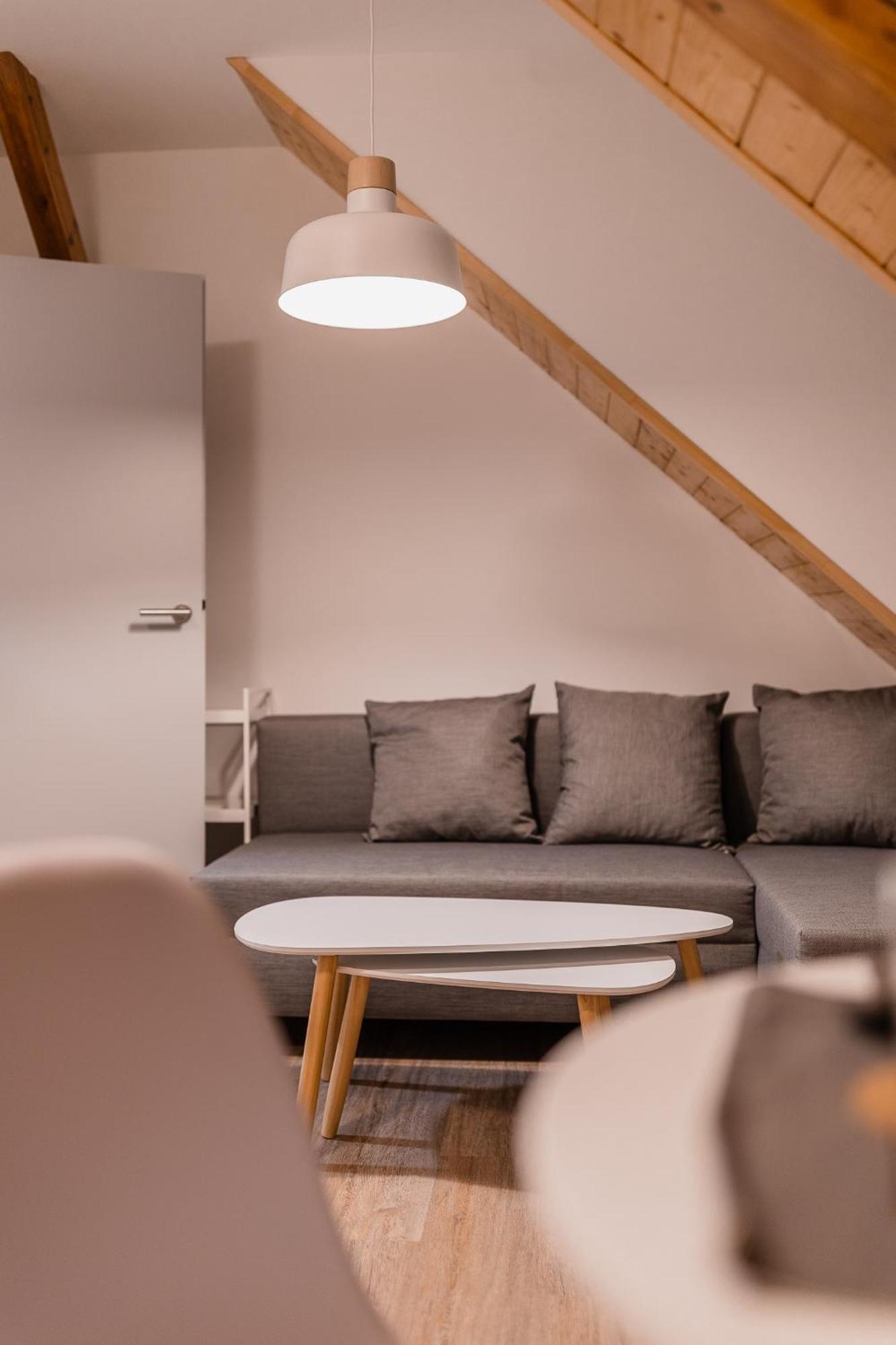 Romanticky Loft Parking U Hlavniho Nadrazi ออลอโมตซ์ ภายนอก รูปภาพ